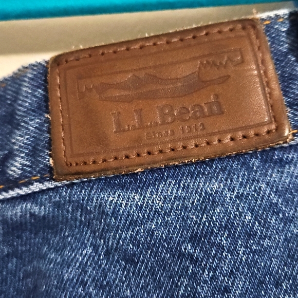 L.L.Bean Double L Relaxed Fit Women's Blue Jeans Size 10R - Picture 4 of 12